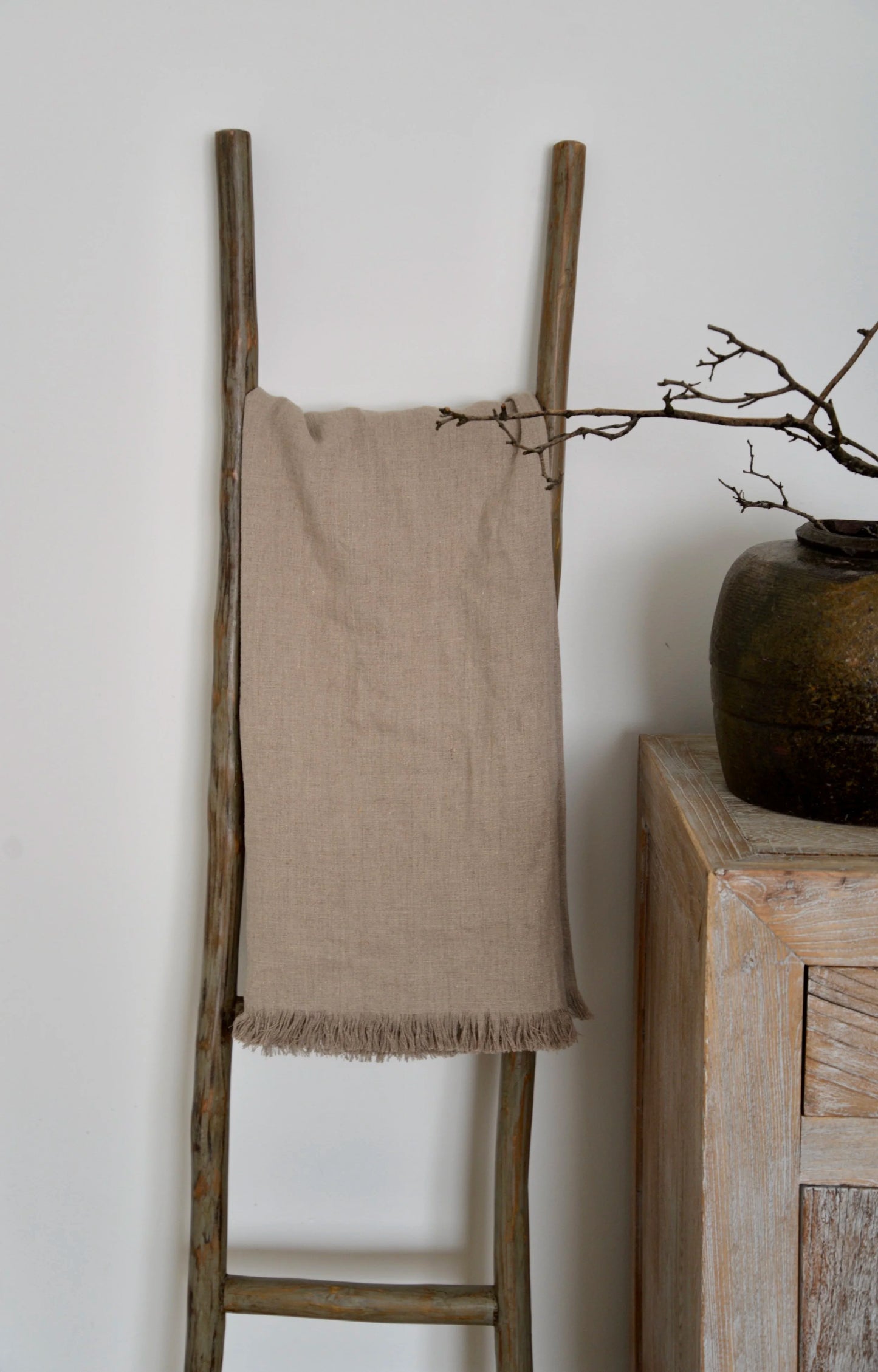 KLARA LINEN BLANKET