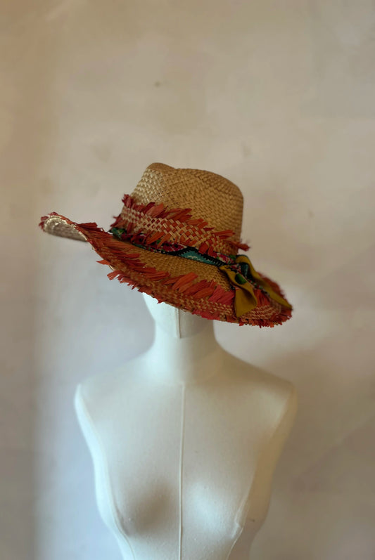 THE RIVIERA RAFFIA FEDORA
