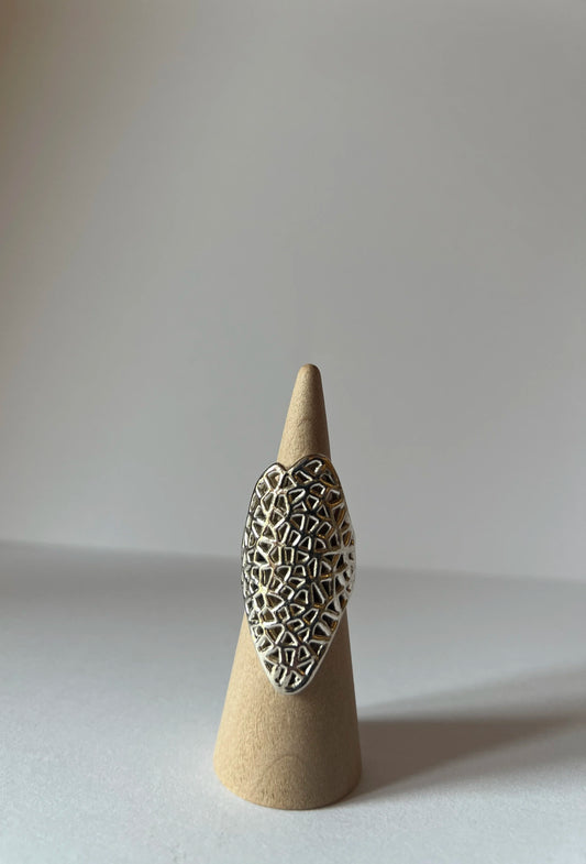 FILIGREE STATEMENT RING SIZE 7