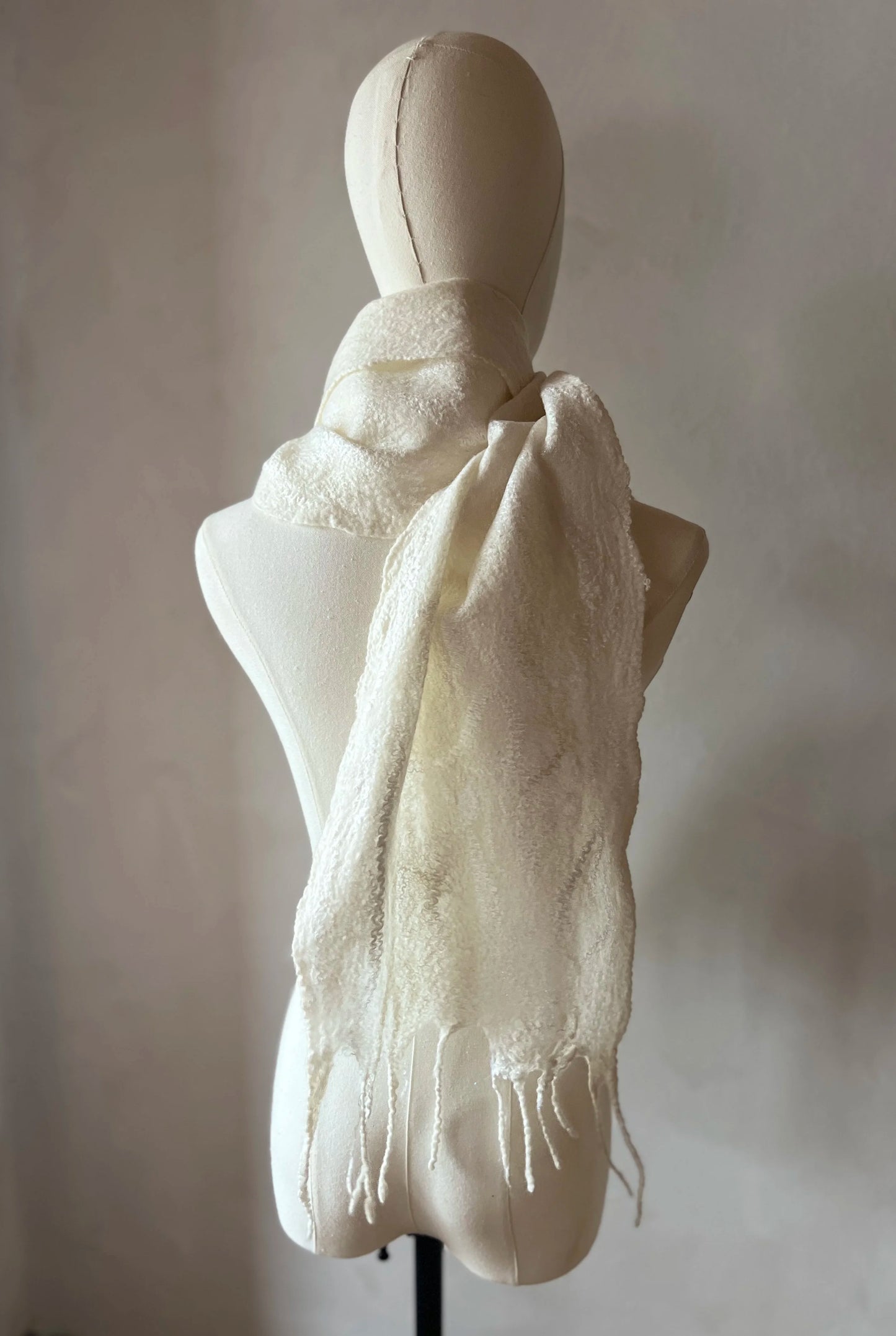 ARCTIC DRIZZLE SCARF
