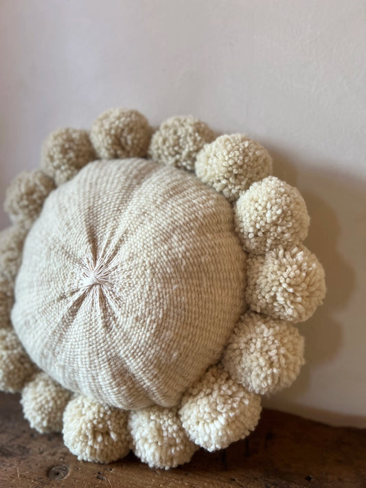 POMPÓN CLOUD PILLOW ROUND