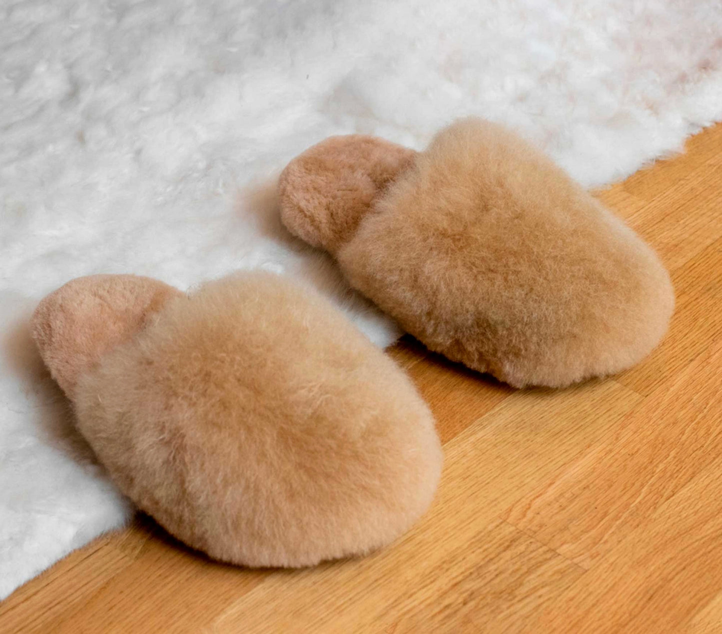 ALPACA FUR SLIPPERS