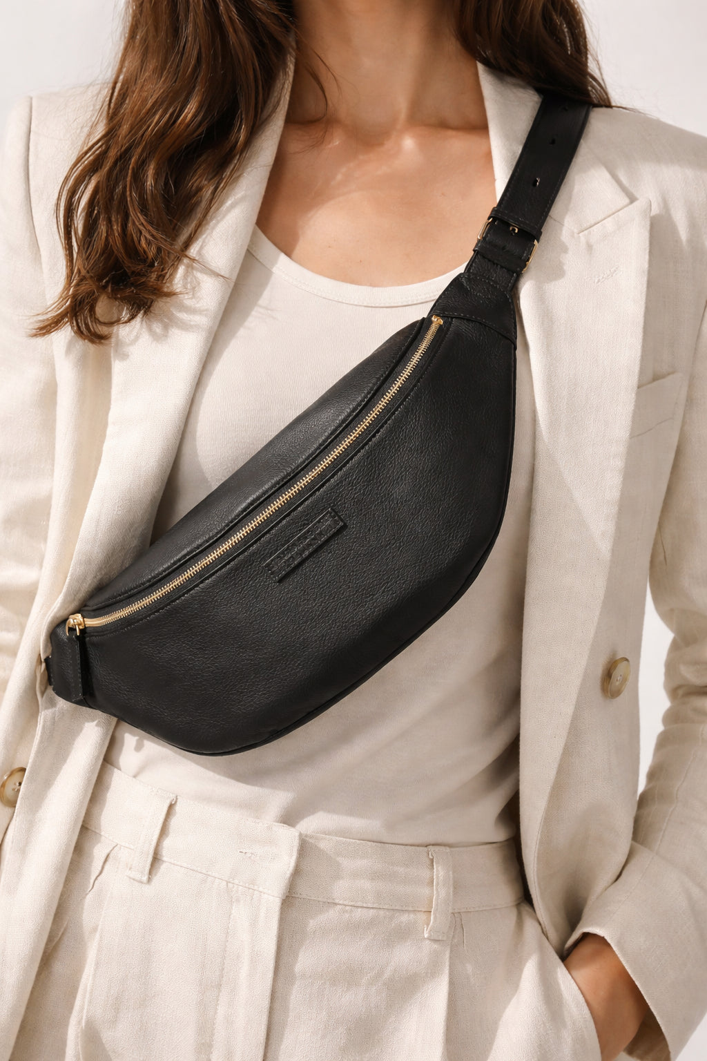 HIP BAG MAXI ANTHRACITE - LIGHT GOLD CROSSBODY LEATHER BAG