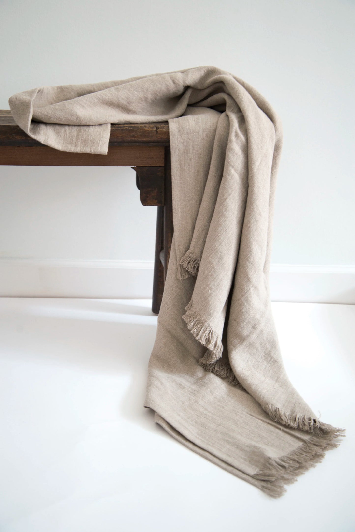 KLARA LINEN BLANKET