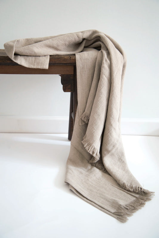 KLARA LINEN BLANKET
