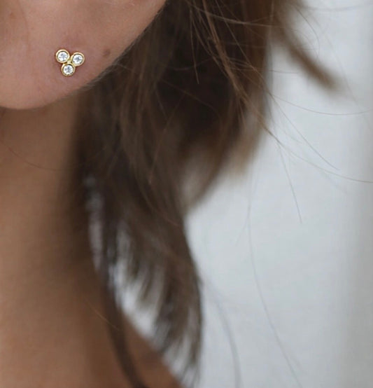 14K GOLD TRINITY DIAMOND STUDS