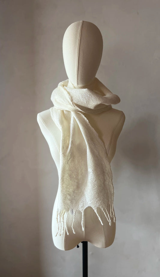 ARCTIC DRIZZLE SCARF