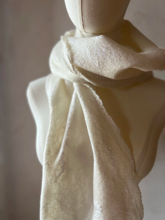 ARCTIC DRIZZLE SCARF