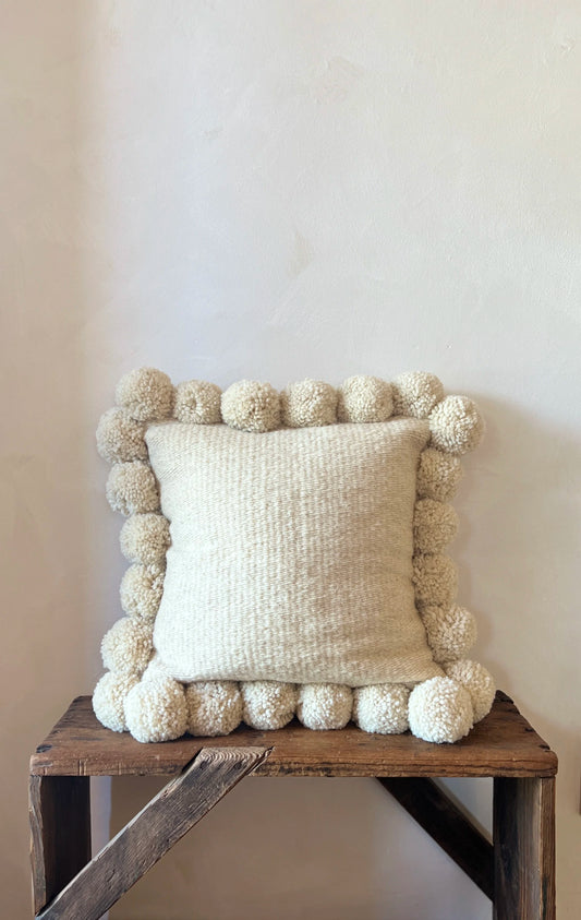 POMPÓN CLOUD PILLOW