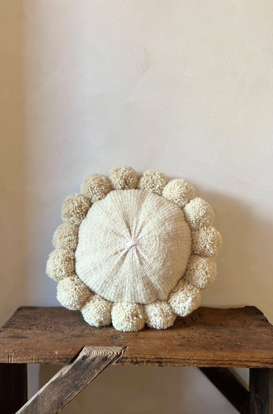 POMPÓN CLOUD PILLOW ROUND