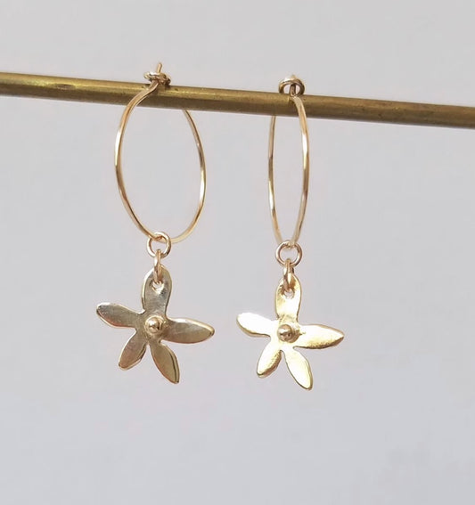 14K GOLD DAISY EARRINGS