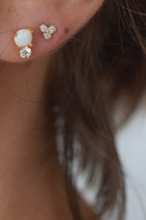 14K GOLD TRINITY DIAMOND STUDS