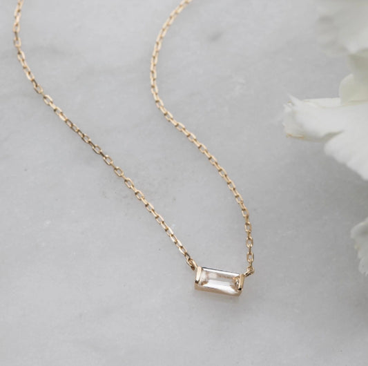14K GOLD LUMIÈRE BAGUETTE NECKLACE